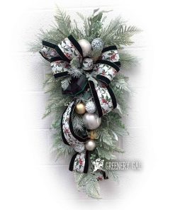 Jeweled Teardrop Swag – Free Tutorial & Supply List